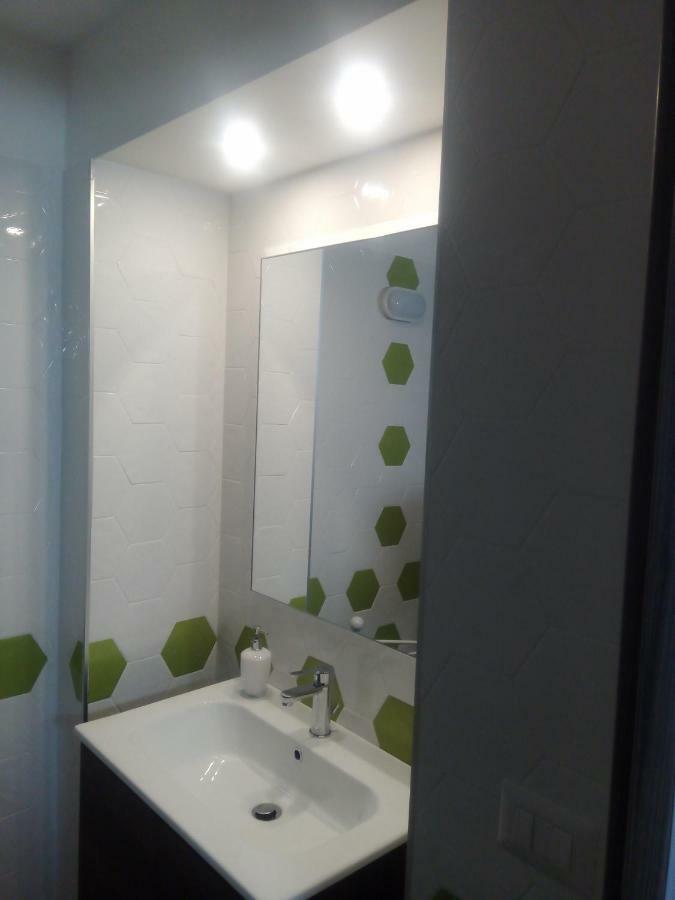 Alyssa House Bed & Breakfast เนเปิลส์ ภายนอก รูปภาพ