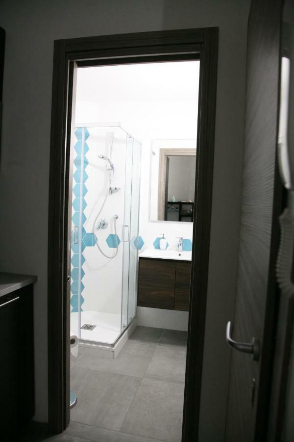Alyssa House Bed & Breakfast เนเปิลส์ ภายนอก รูปภาพ